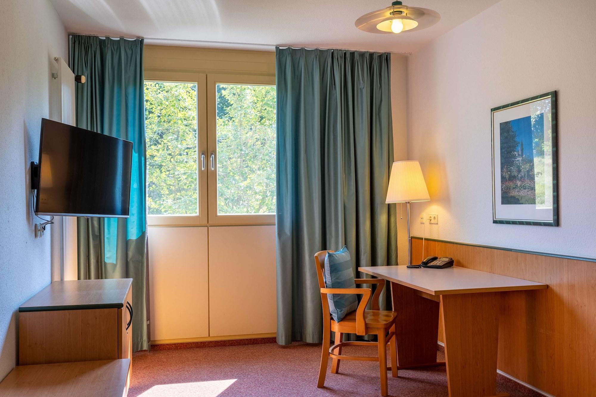 Dorint Hotel Durbach/Schwarzwald Exterior photo