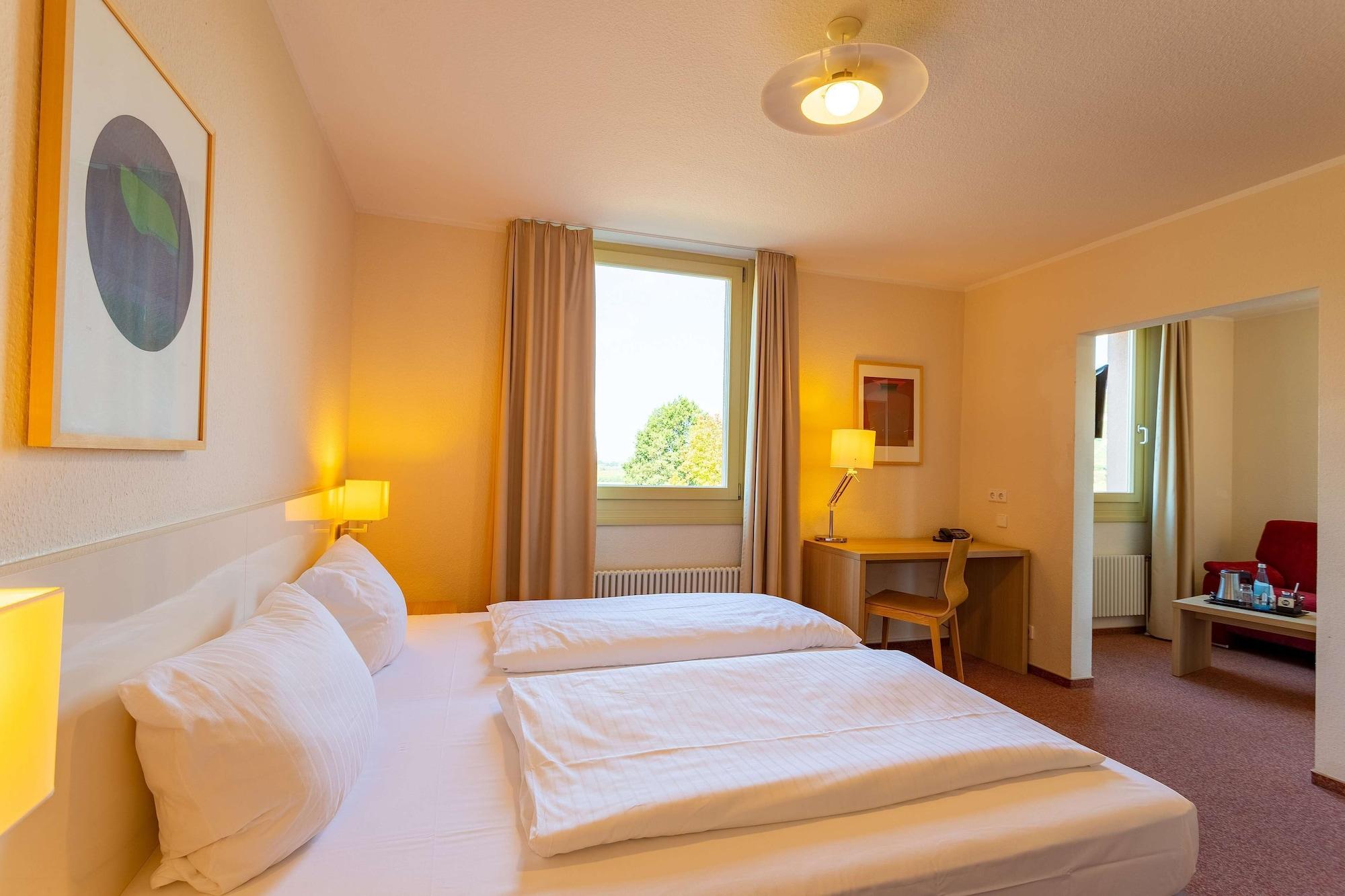 Dorint Hotel Durbach/Schwarzwald Exterior photo